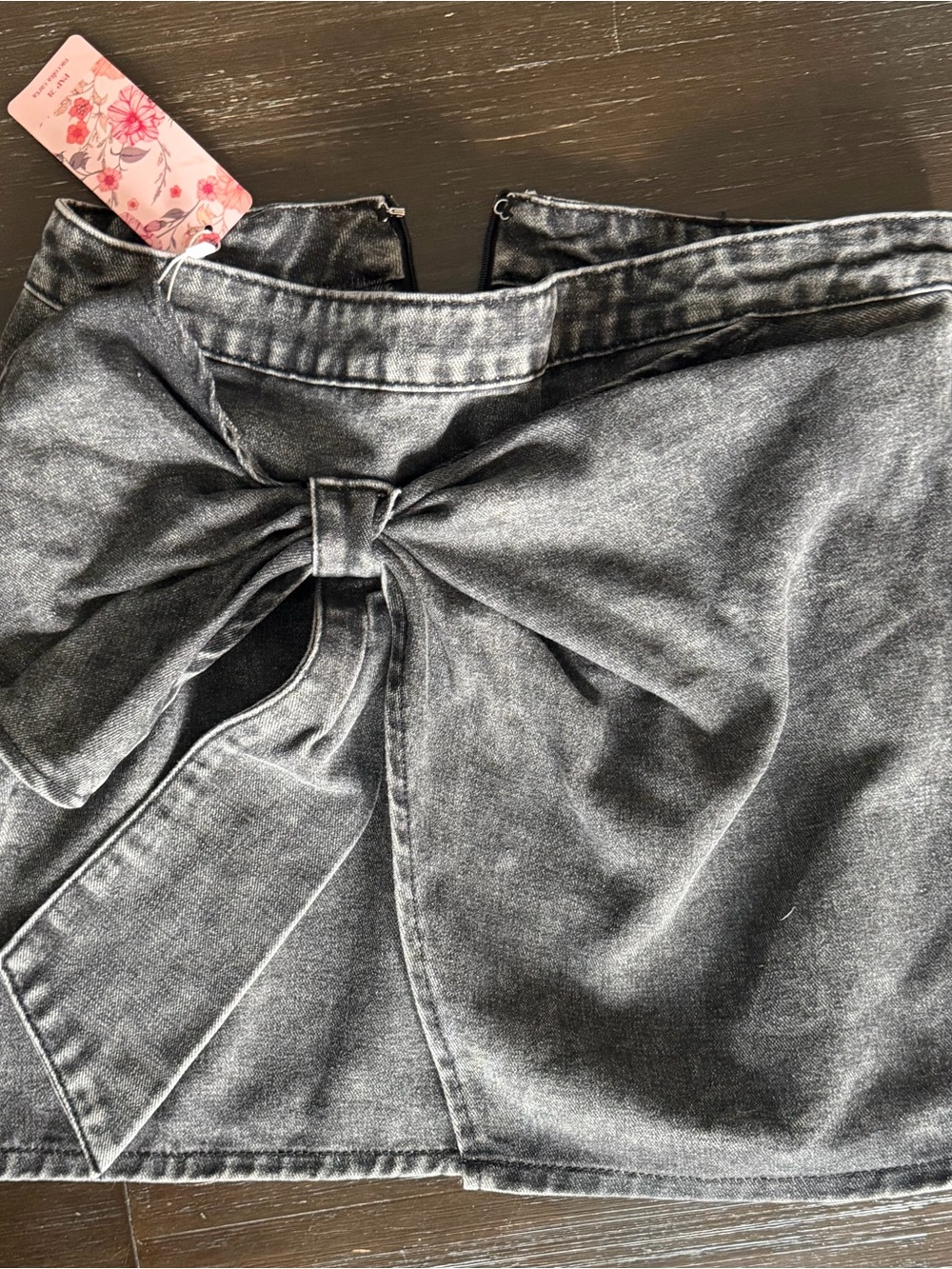 SHEIN Black and Gray Washed Denim Mini Skirt with Front Bow Accent